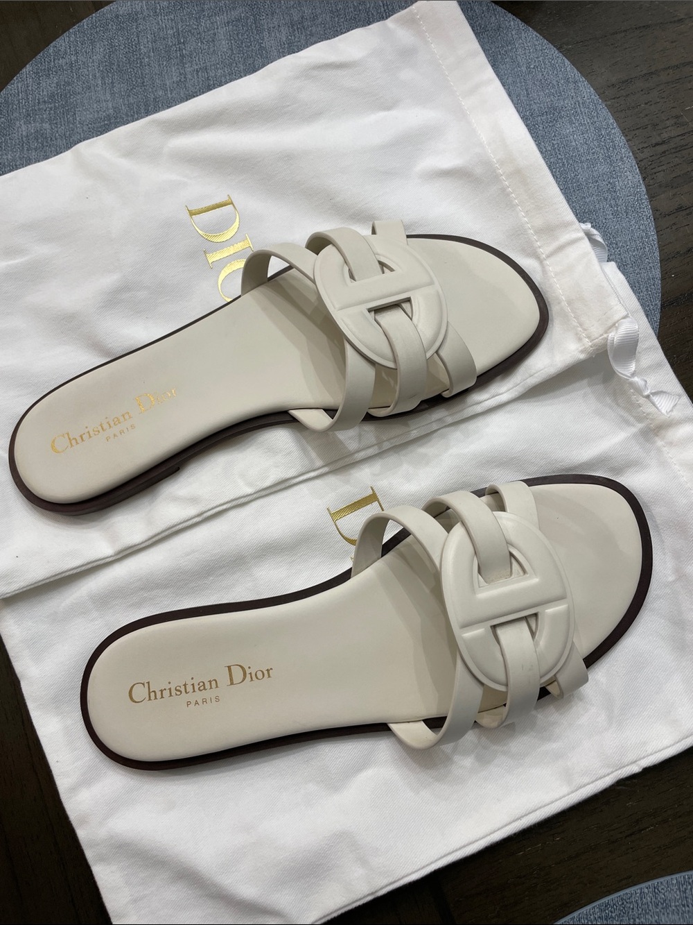 Dior Off white D-Club shiny calfskin slide size 38